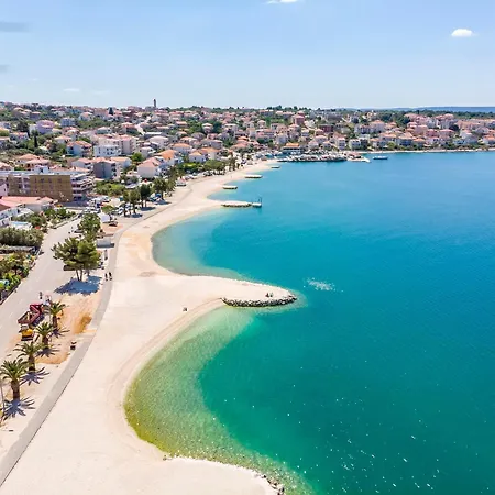 Sunflower By The Sea Апартаменты